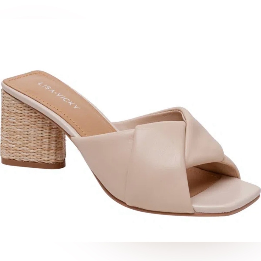 NEW! Lisa Vicky Impress Block Heel in Nude size 7.5